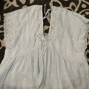 white american eagle blouse